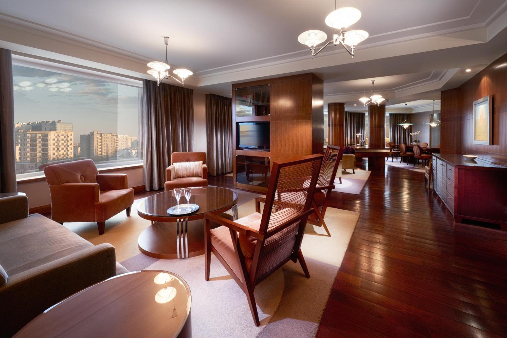 Regent Warsaw Hotel Exterior photo The interior of a suite at the Mandarin Oriental, Seoul